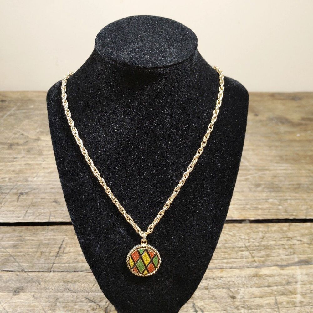 Vintage Sarah Coventry Necklace Gold Tone Signed Costume Enamel Like Pendant